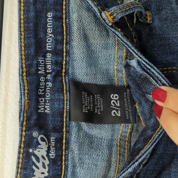 Distressed shorts sz 26 - Picture 2 of 8